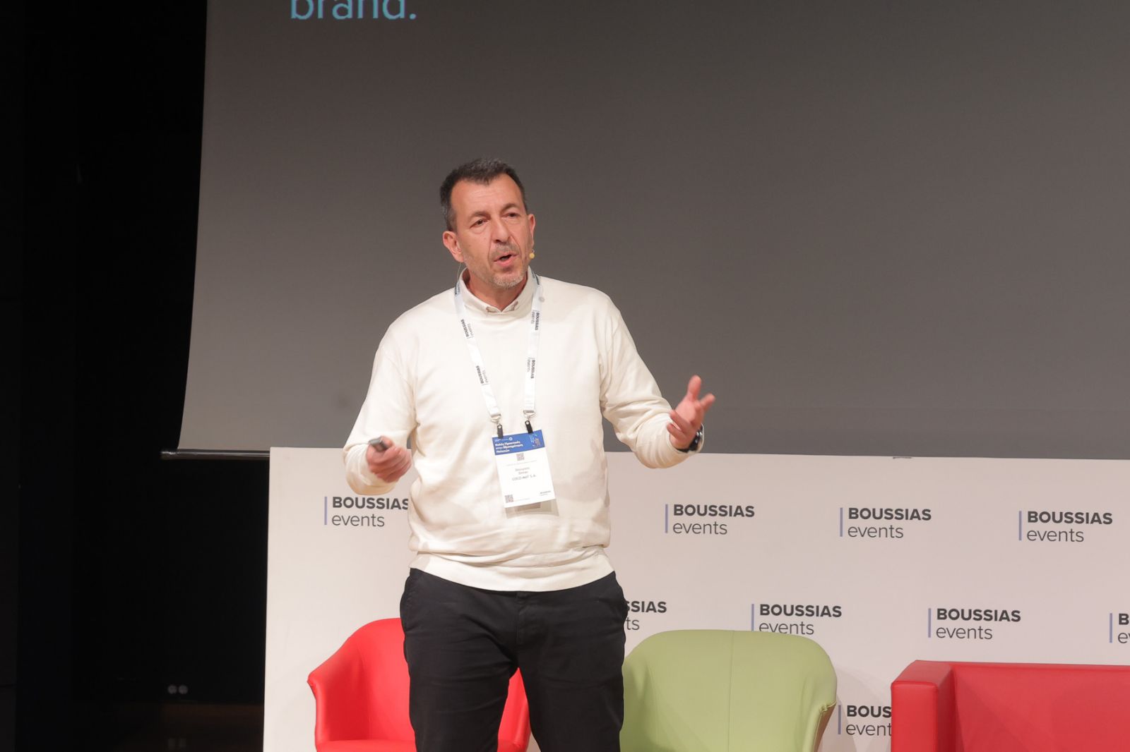 Ο Dionissis Dimas, Chief Commercial Officer της COCO-MAT, ομιλητής στη σκηνή